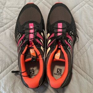 Salomon Mission 3 Hiking Shoes BRAND NEW no box COLOR MAGNET/BLK/ROSE SIZE 10.5
